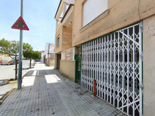 Local o nave en avenida de Villena photo 1