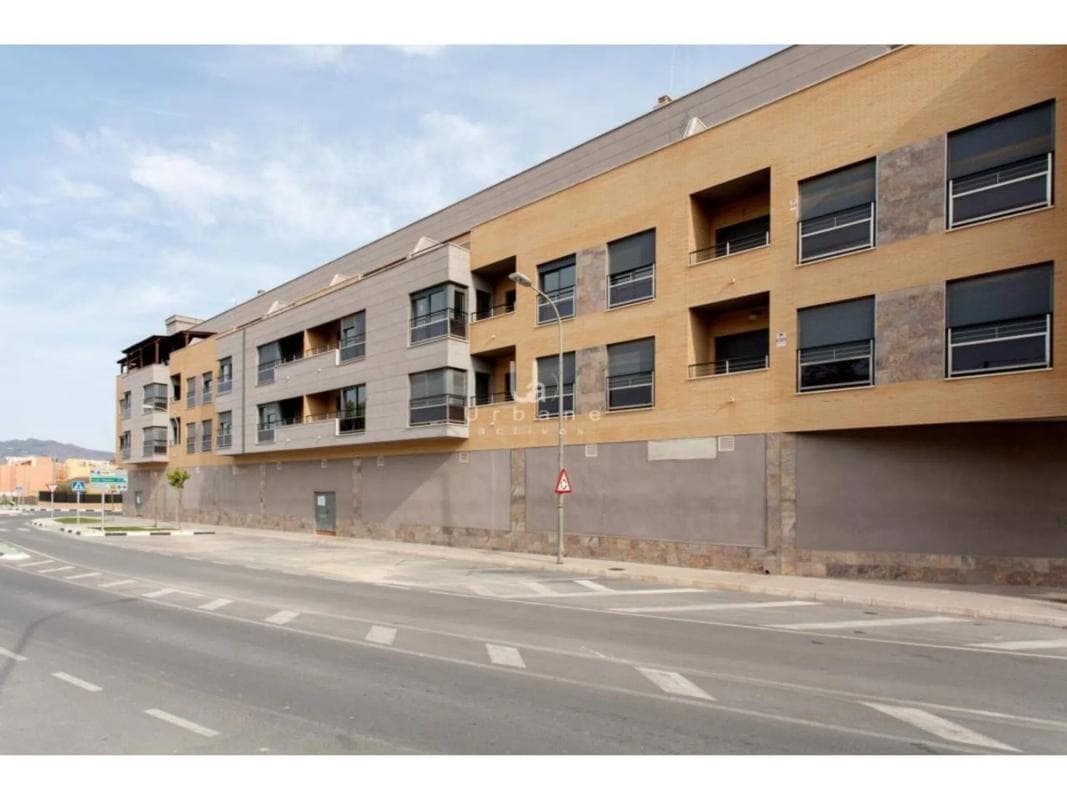 Propiedades en venta y alquiler en España photo 3