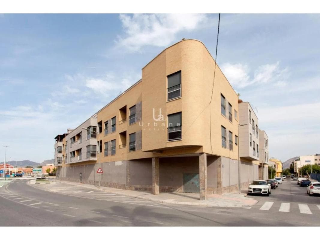 Propiedades en venta y alquiler en España photo 4