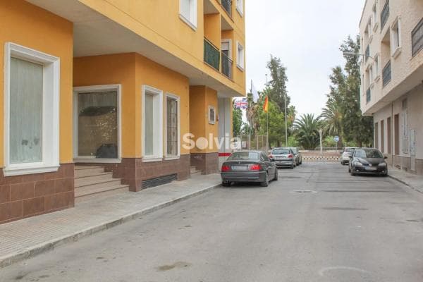 Local o nave en calle Sorolla photo 1