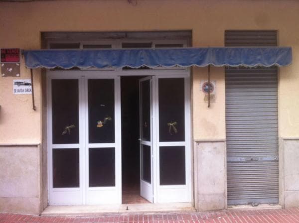Local en calle poeta francisco salinas garc, 1 thumbnail 2