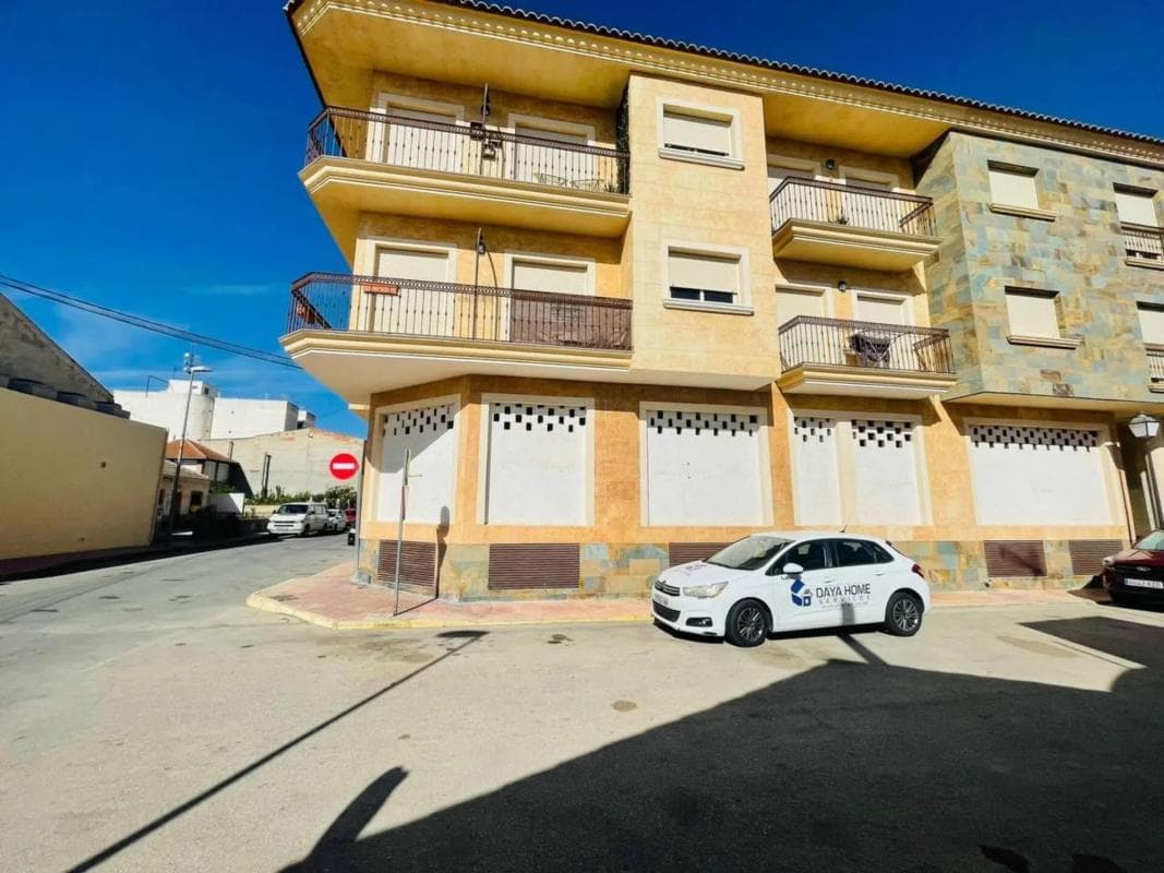Propiedades en venta y alquiler en España photo 3
