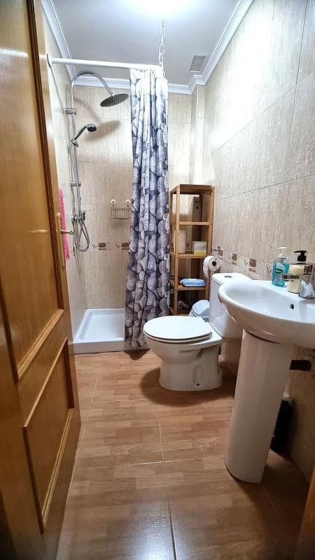 Propiedades en venta y alquiler en España photo 5