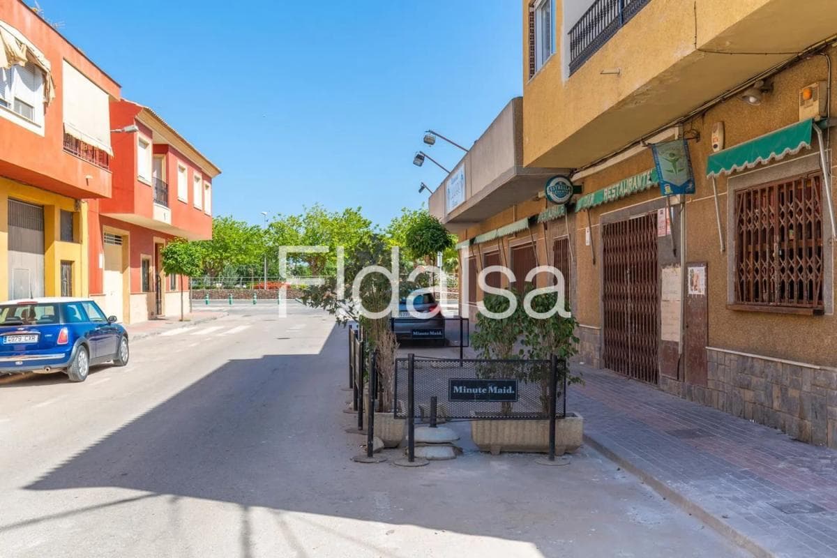 Propiedades en venta y alquiler en España photo 2