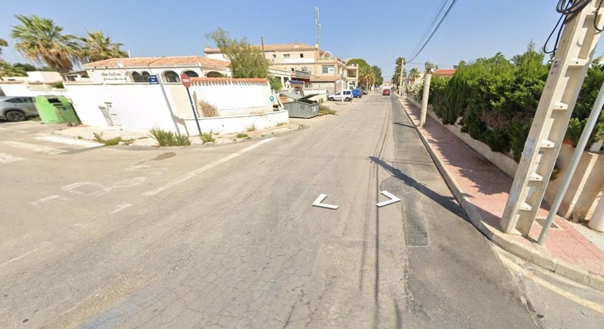 Properties for sale and rent in Spain photo 3