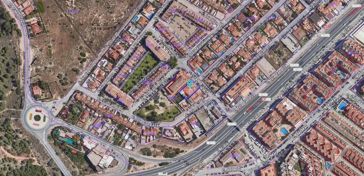 Properties for sale and rent in Spain photo 5