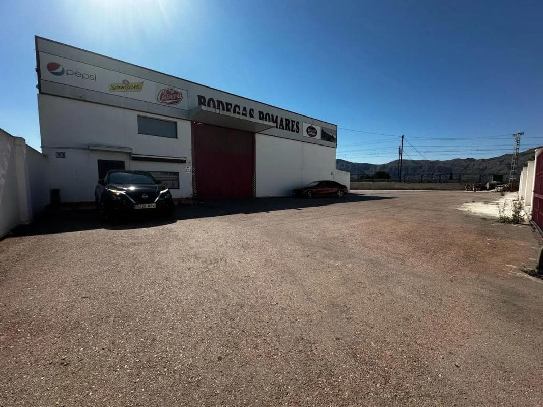 Properties for sale and rent in Spain photo 4