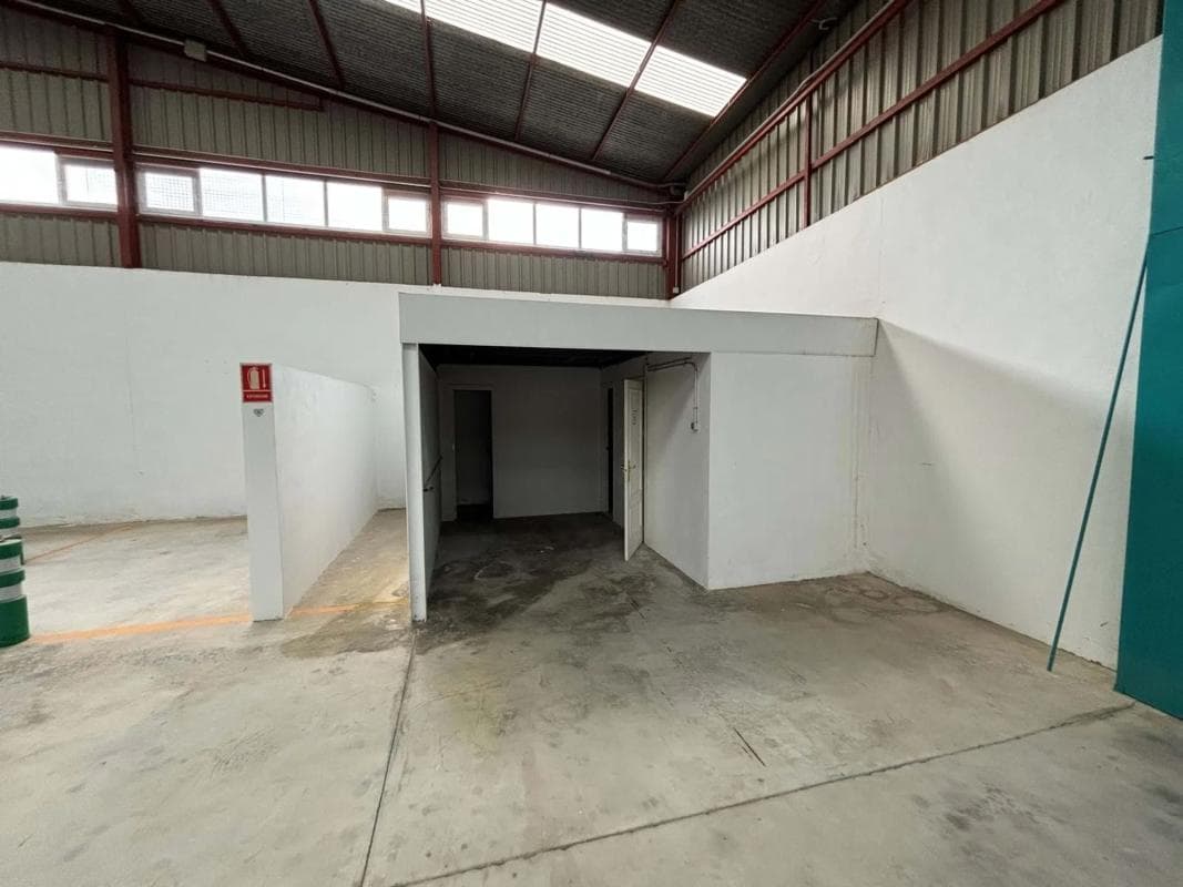 Properties for sale and rent in Spain photo 5
