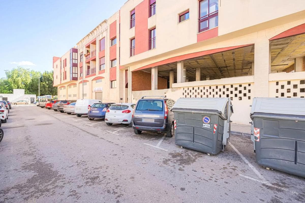 Properties for sale and rent in Spain photo 2