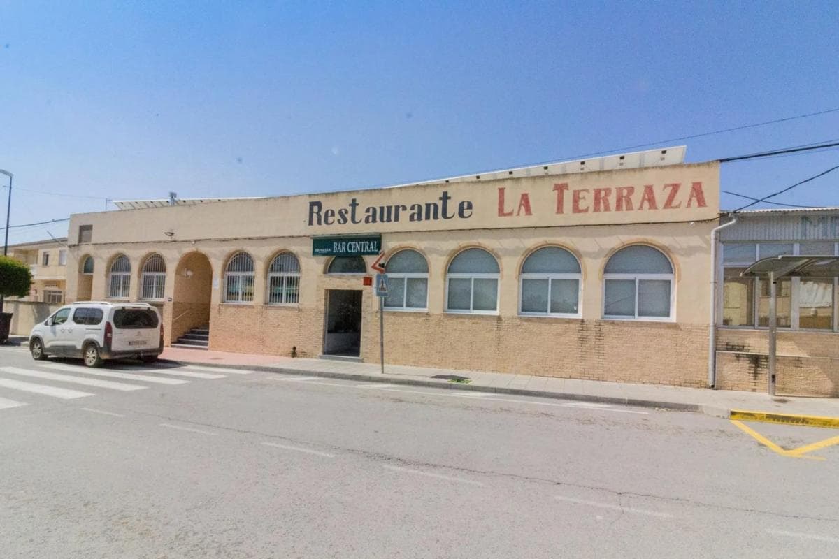 Propiedades en venta y alquiler en España photo 2