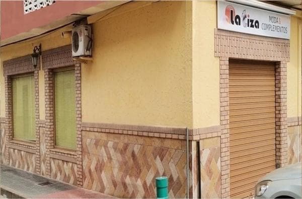 Local en plaza Santa Cecilia, 1 photo 1