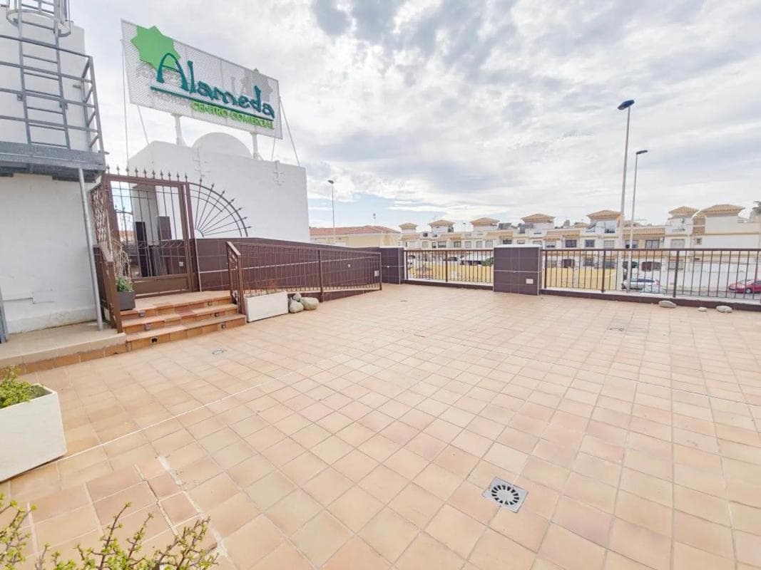 Properties for sale and rent in Spain photo 5
