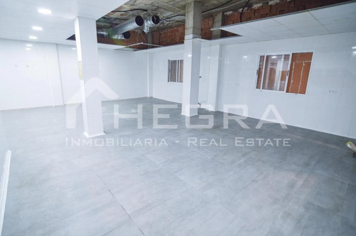 Properties for sale and rent in Spain photo 5