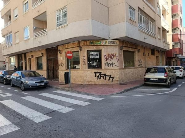Local en avenida Diego Ramírez Pastor esquina calle zoa s/n thumbnail 2