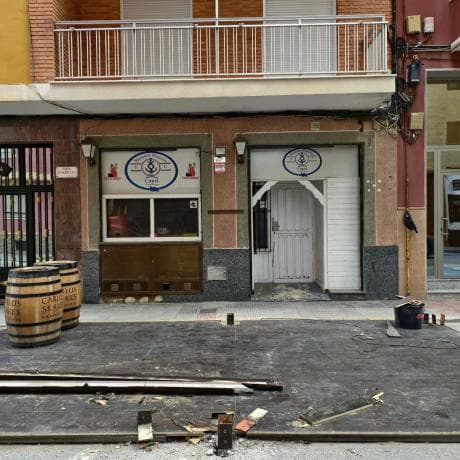Local en calle Bergantin photo 1