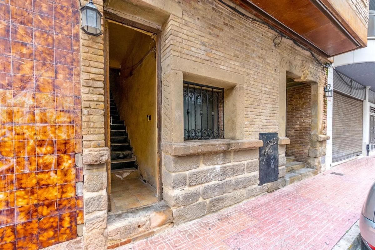 Properties for sale and rent in Spain photo 4