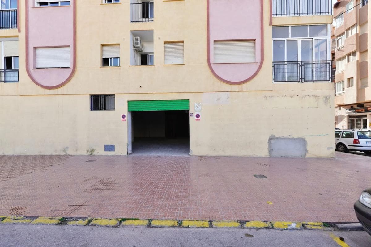 Properties for sale and rent in Spain photo 3