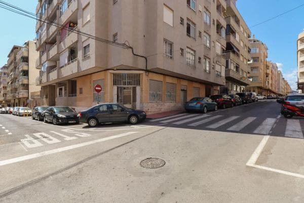 Local en calle la Loma, 82 thumbnail 1