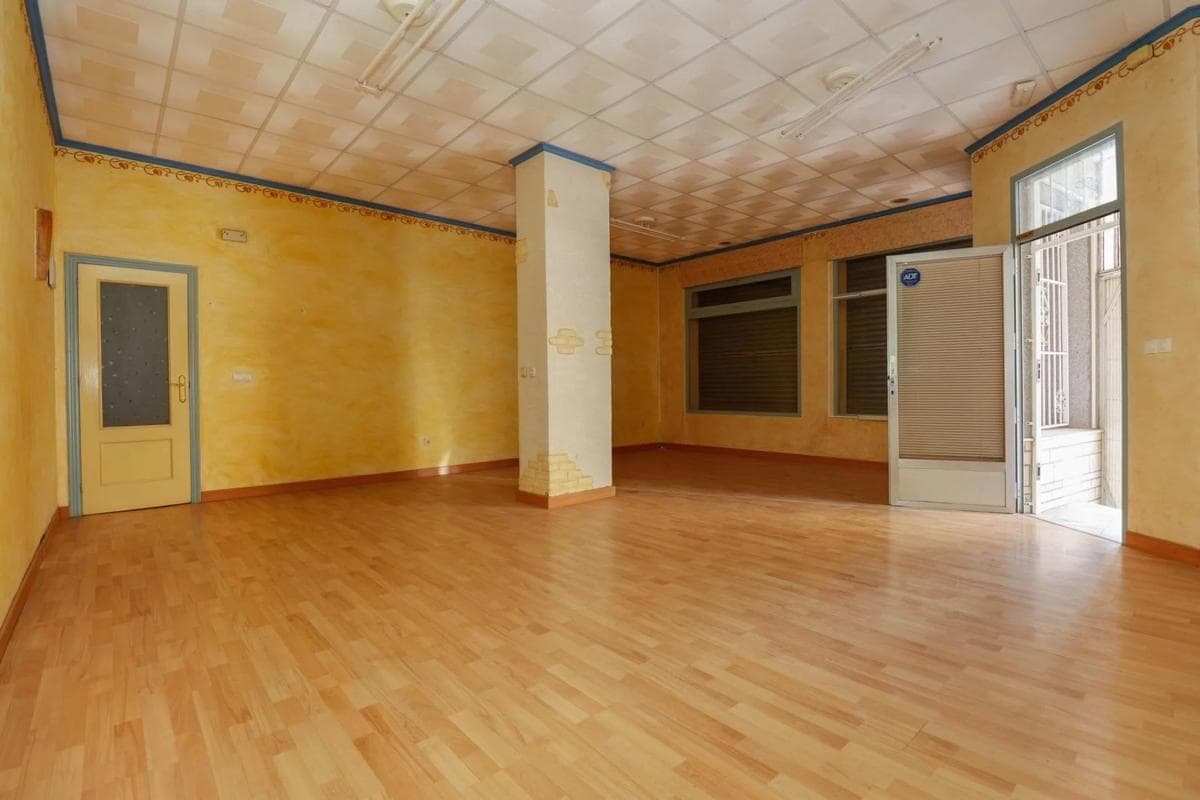 Properties for sale and rent in Spain photo 4