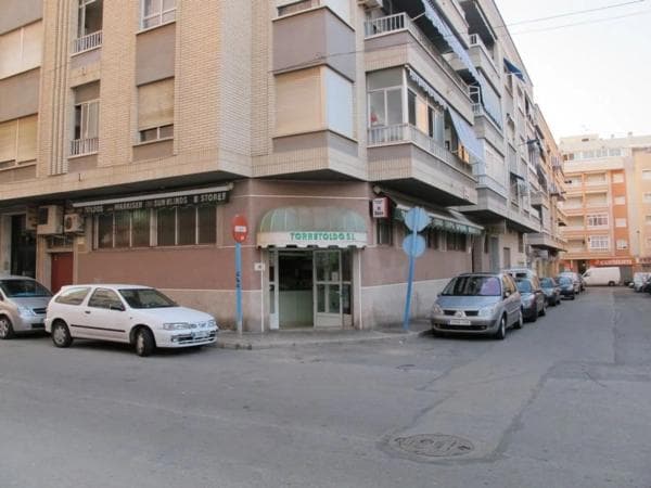 Local en calle la Calera, 8 thumbnail 1