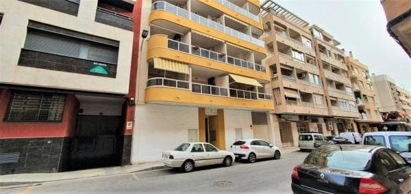 Local en calle San Pascual photo 1