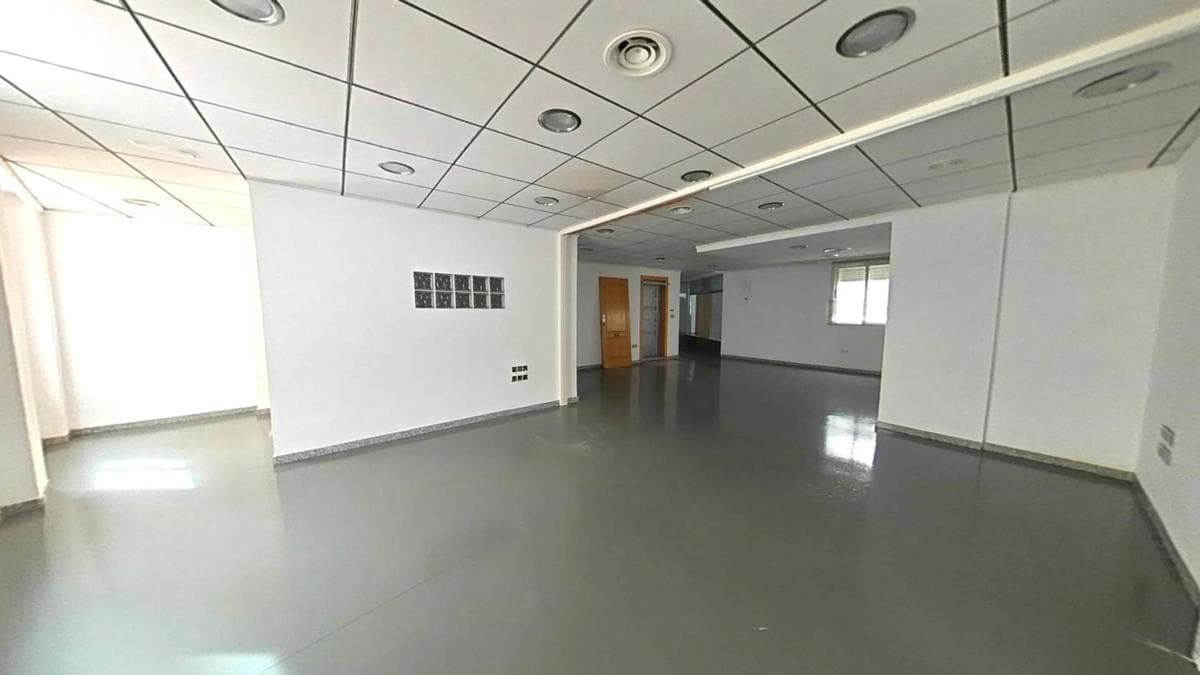 Properties for sale and rent in Spain photo 3