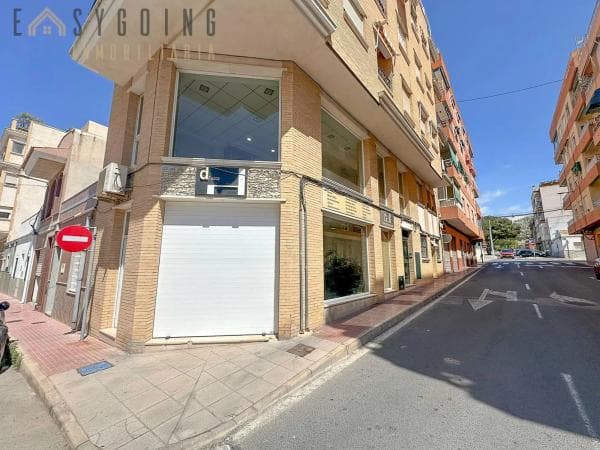 Local en calle Caritat thumbnail 1
