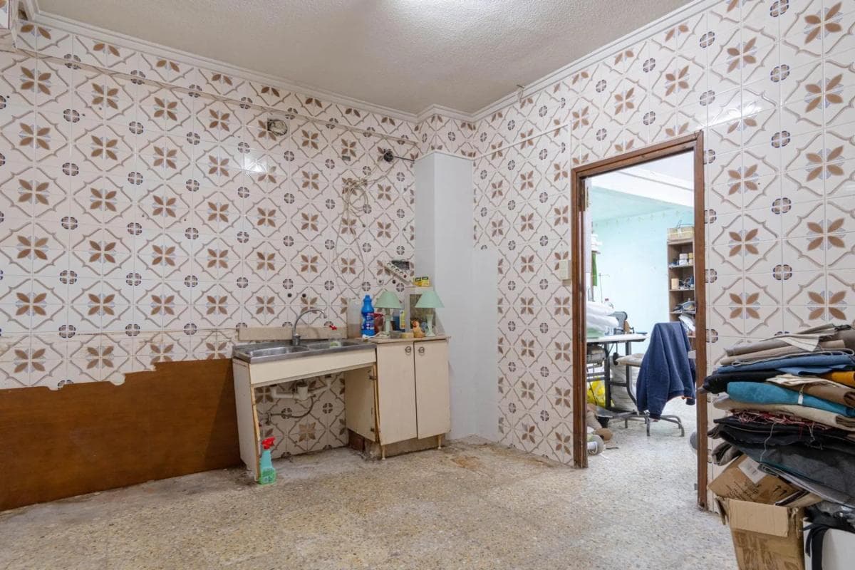 Properties for sale and rent in Spain photo 3