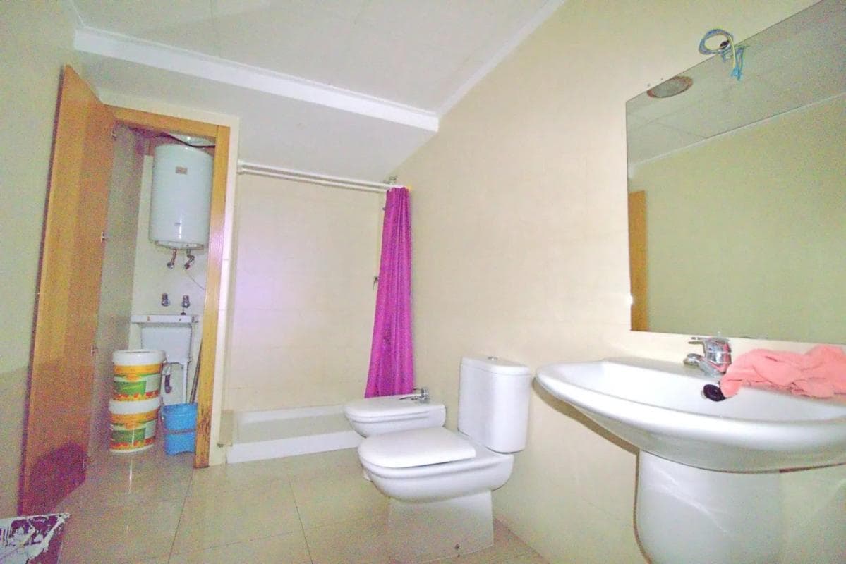 Properties for sale and rent in Spain photo 2