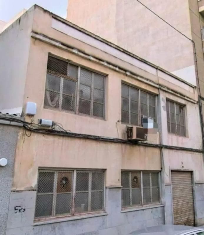 Properties for sale and rent in Spain photo 3