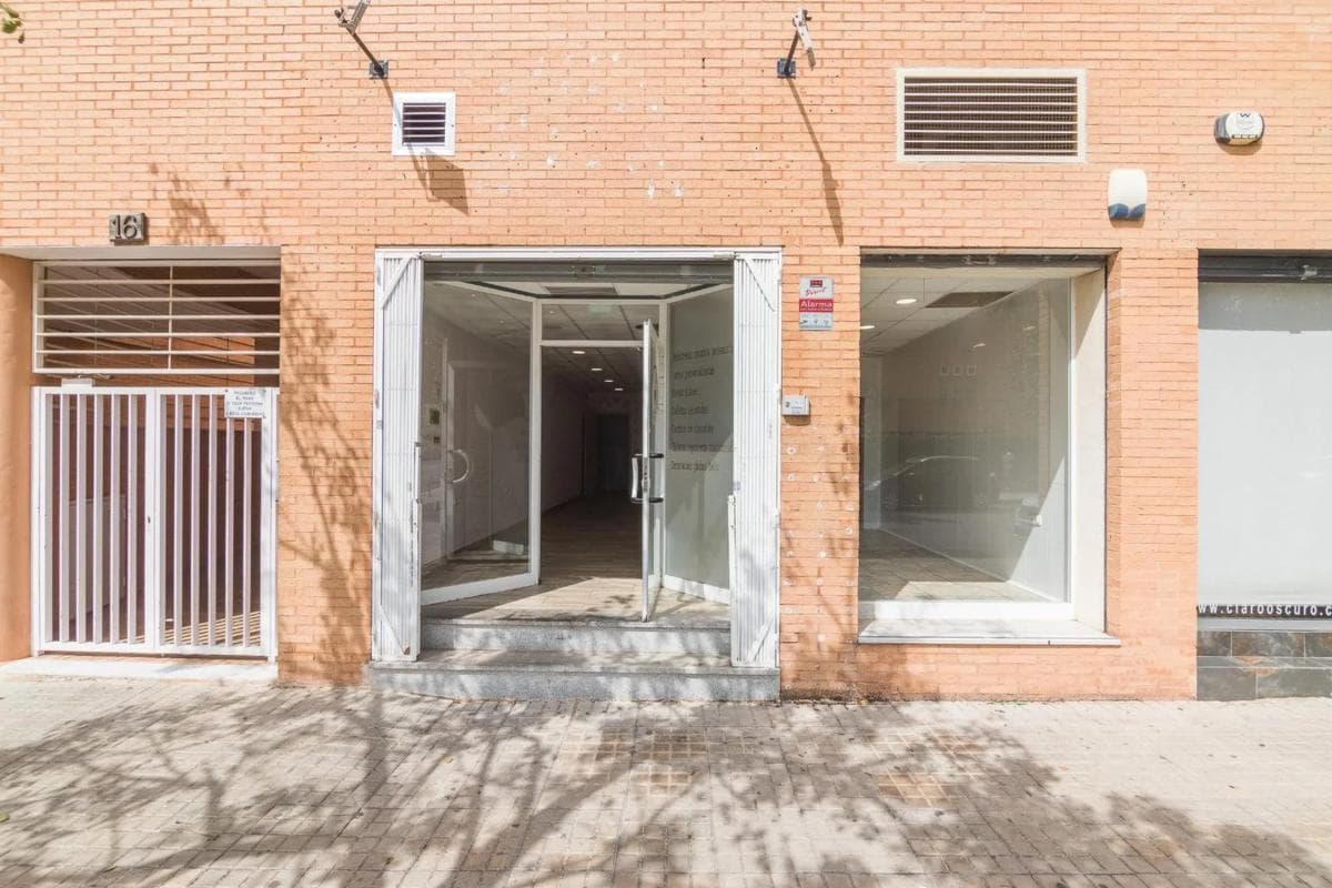 Properties for sale and rent in Spain photo 3