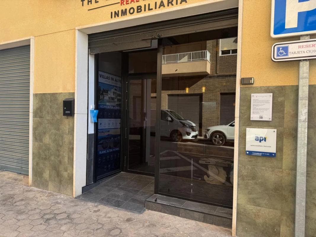 Propiedades en venta y alquiler en España photo 2