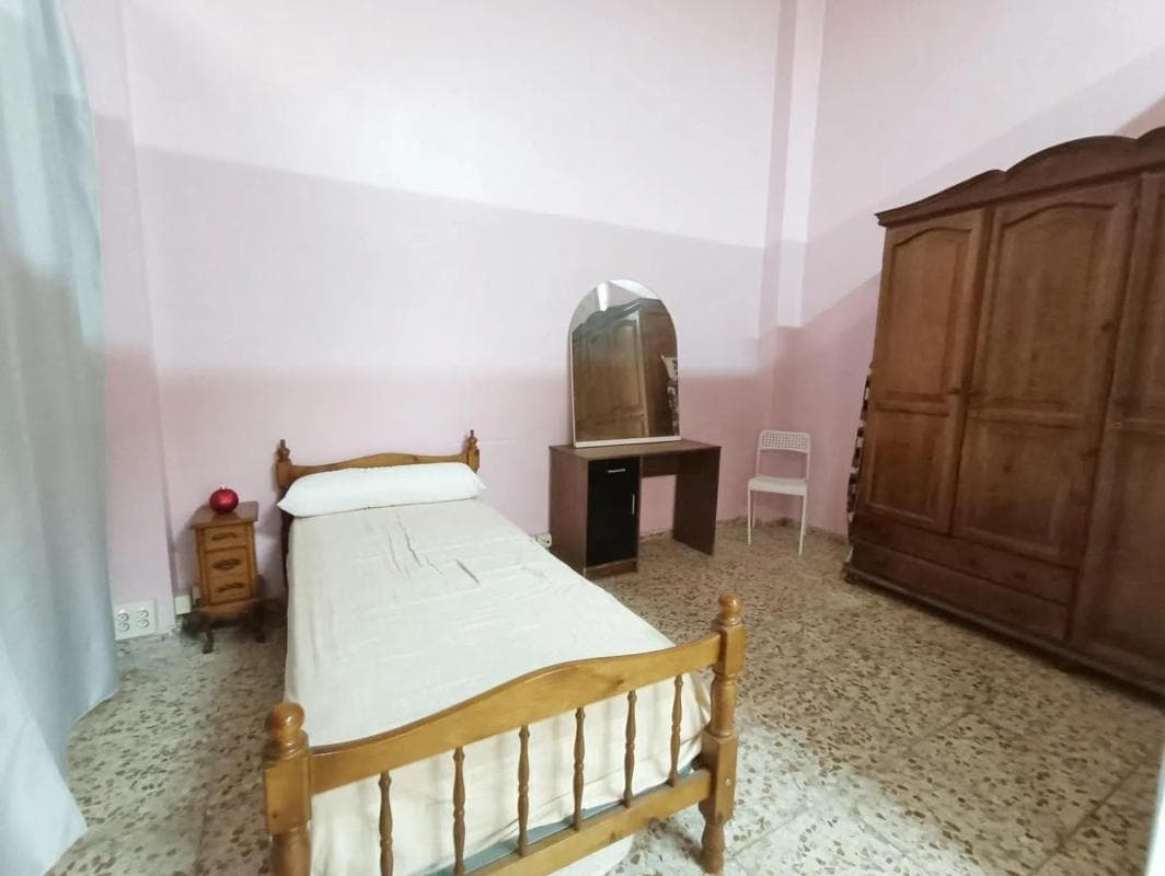Properties for sale and rent in Spain photo 4