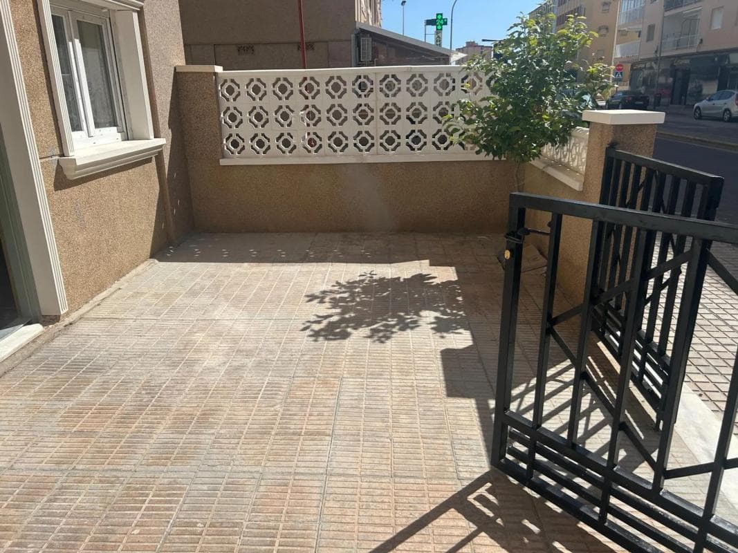 Propiedades en venta y alquiler en España photo 4