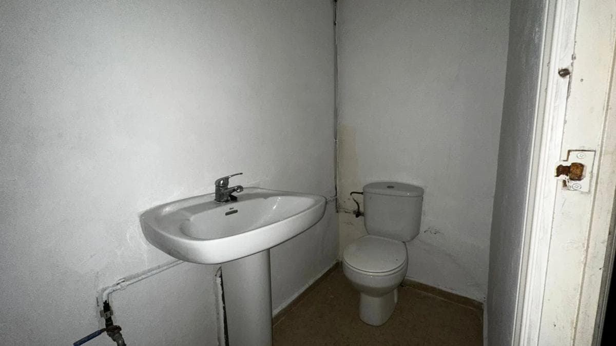 Properties for sale and rent in Spain photo 4