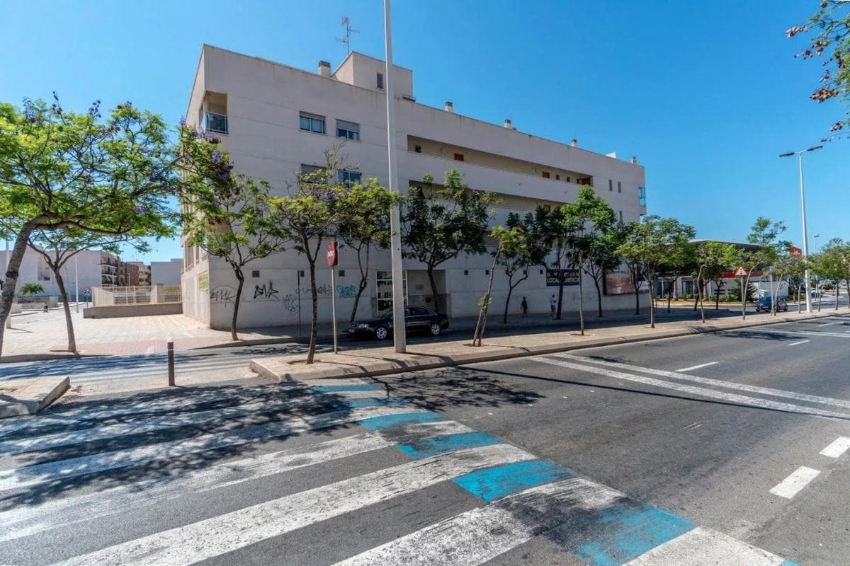 Properties for sale and rent in Spain photo 3