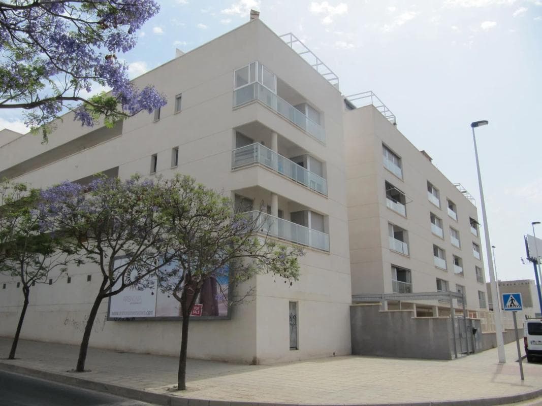 Properties for sale and rent in Spain photo 4