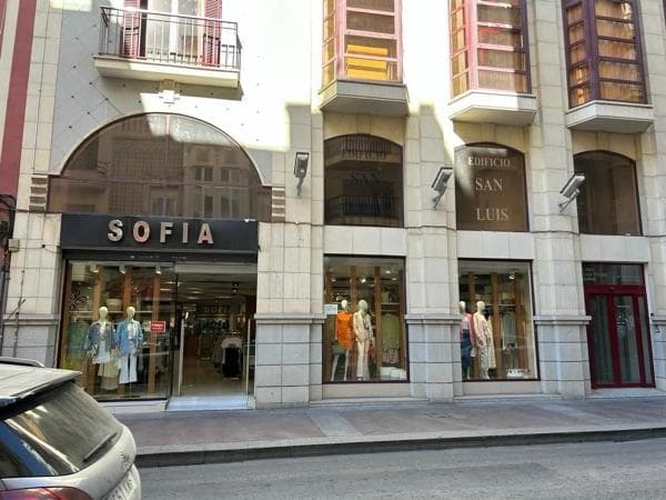 Local en calle Pont dels Ortissos thumbnail 1