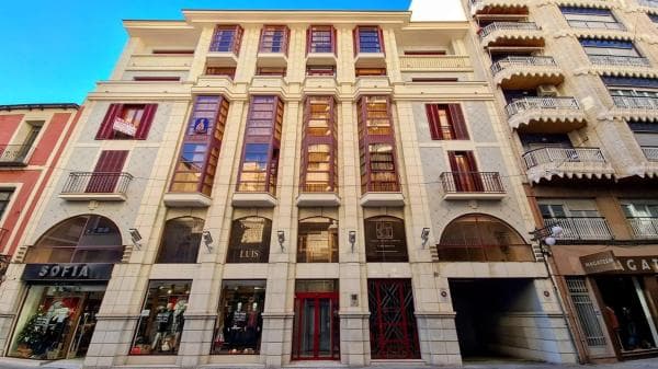 Local en calle Pont dels Ortissos thumbnail 2