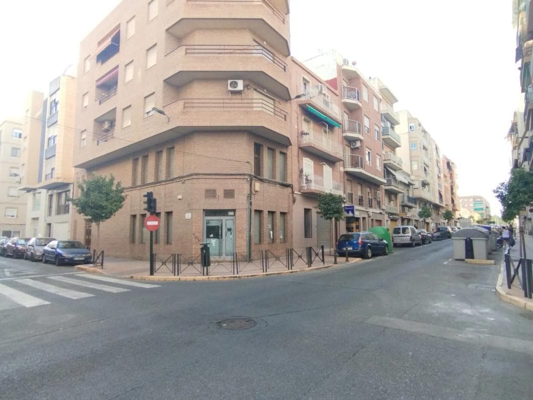 Properties for sale and rent in Spain photo 3