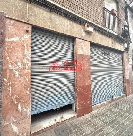 Local en Barrio San Crispín photo 1