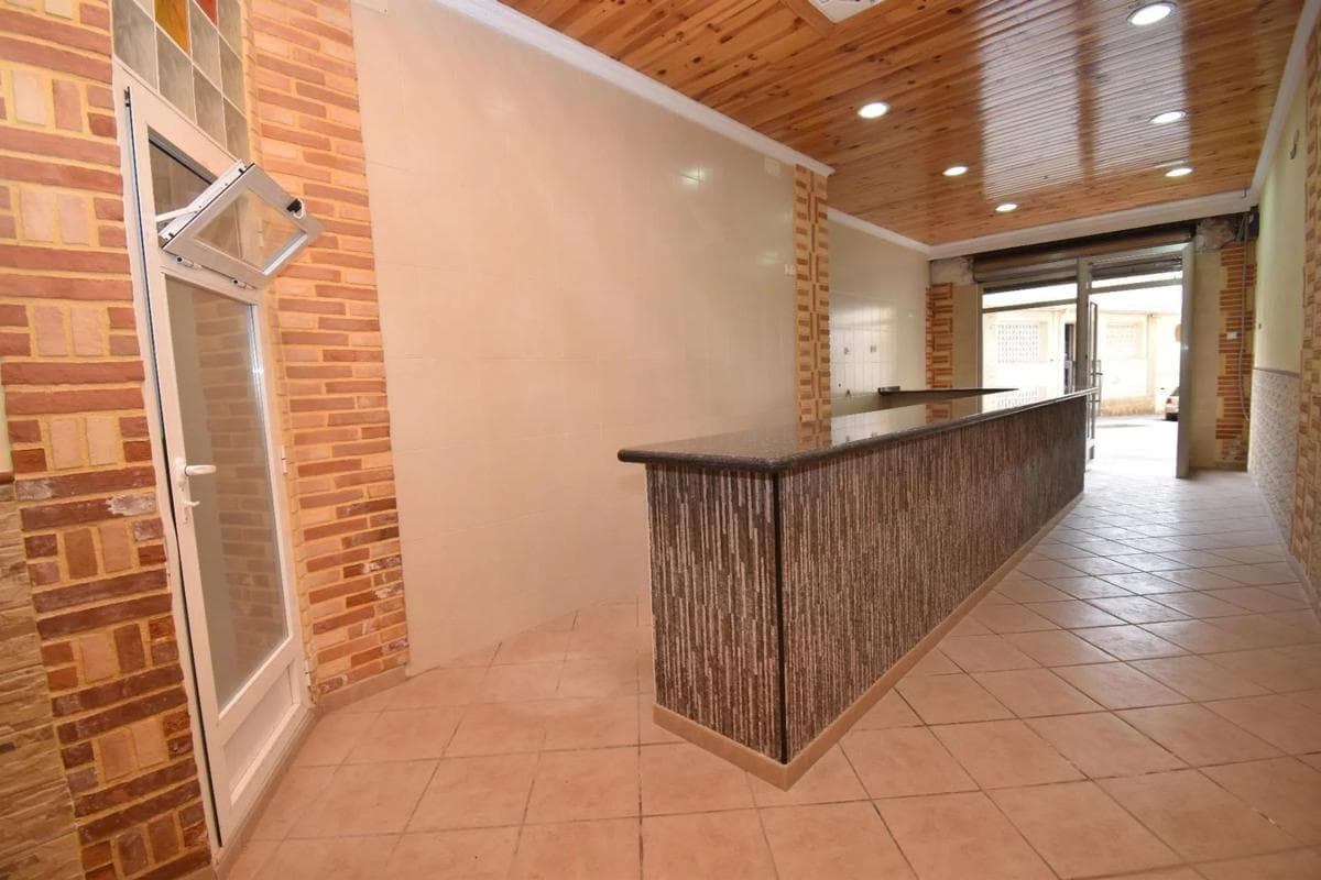 Properties for sale and rent in Spain photo 5