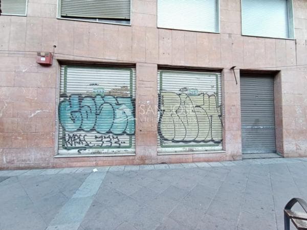 Local en Barrio Carrús Oeste thumbnail 1