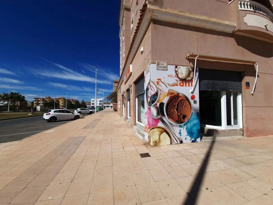Propiedades en venta y alquiler en España photo 3