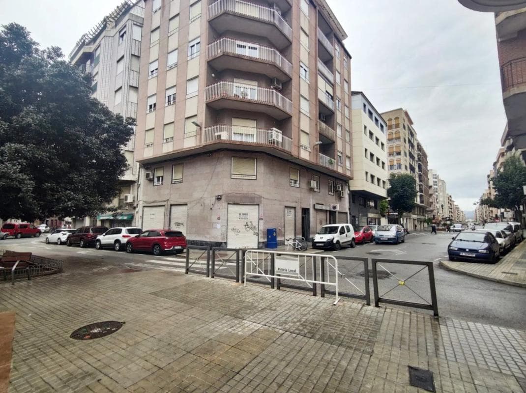 Properties for sale and rent in Spain photo 5