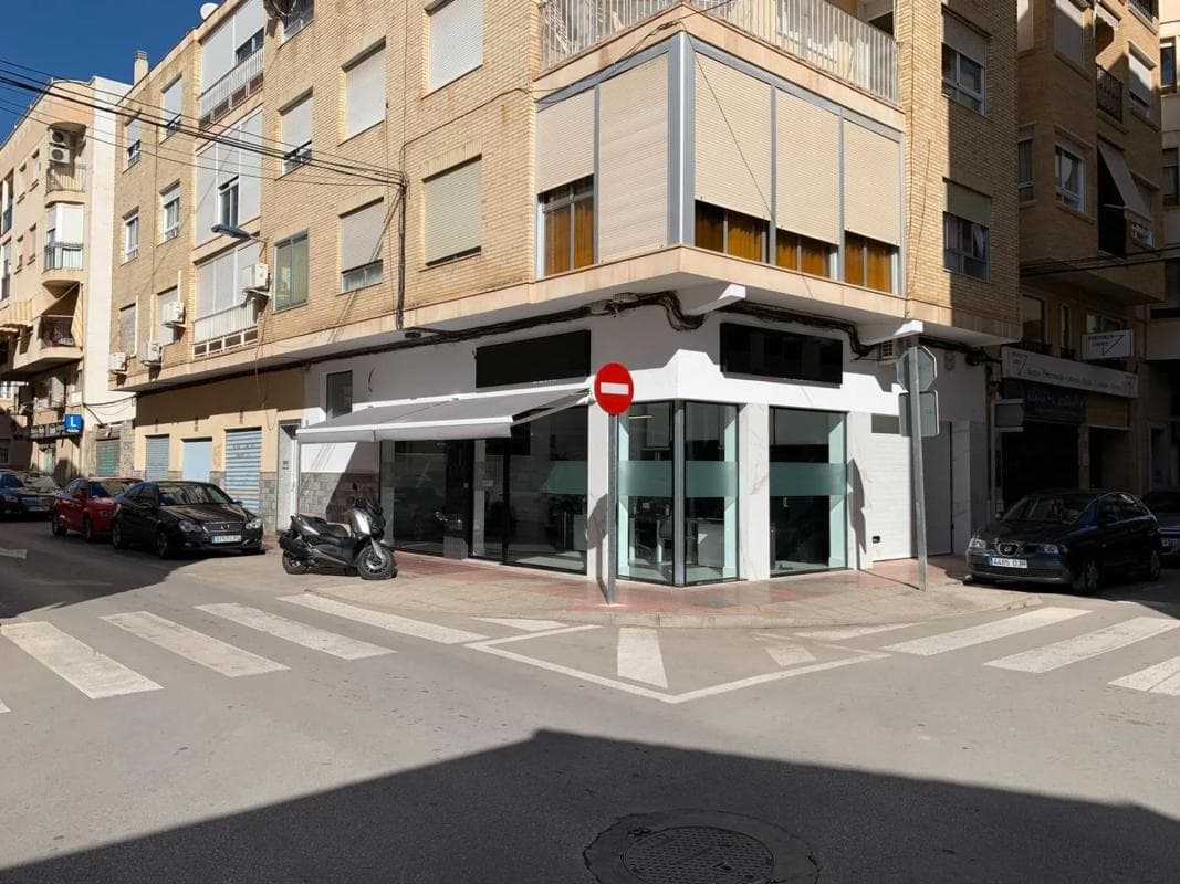 Properties for sale and rent in Spain photo 2