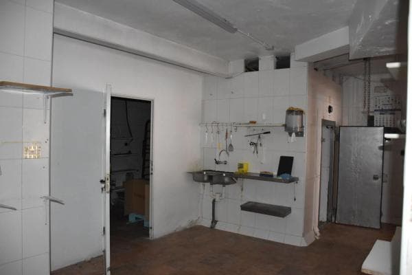 Local en calle Blas Valero, 110 photo 1