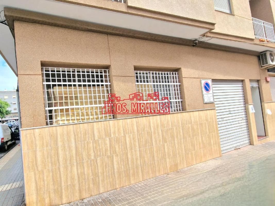 Properties for sale and rent in Spain photo 3