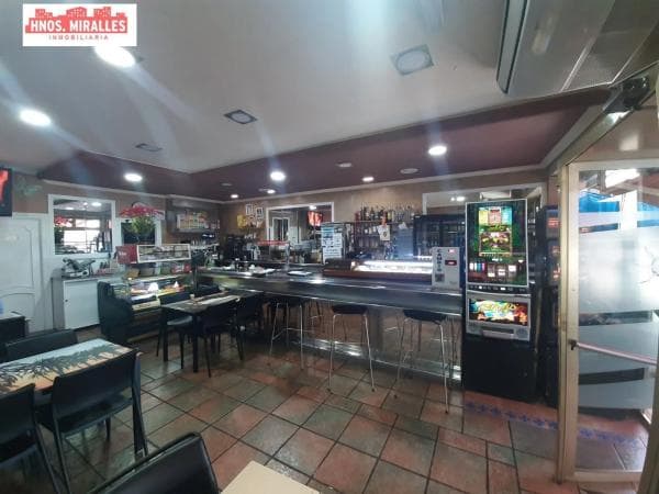 Cafetería en Barrio Reina Victoria-Miguel Hernández photo 1