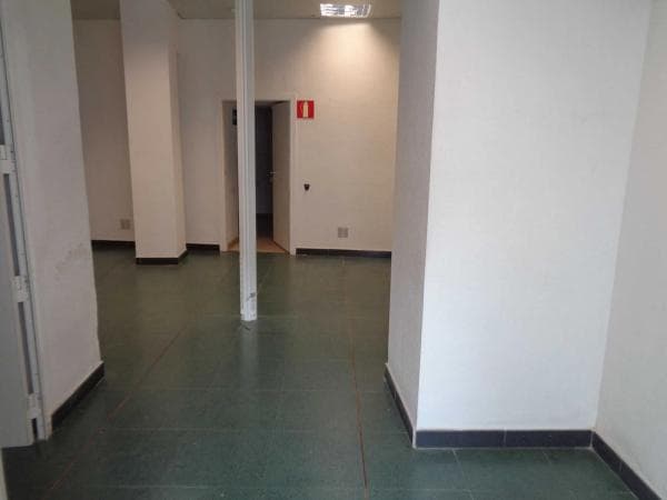 Local o nave en plaza la Font thumbnail 1